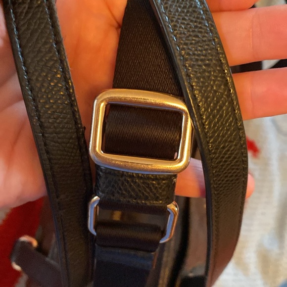 Coach diaper bag with adjustable and removable shoulder strap - Picture 8 of 15